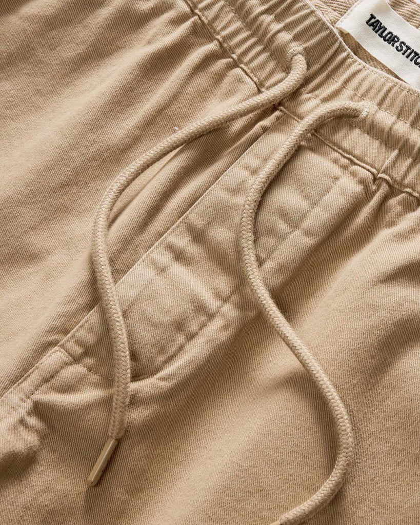 Taylor Stitch -Apres Shorts in Organic Khaki Foundation Twill