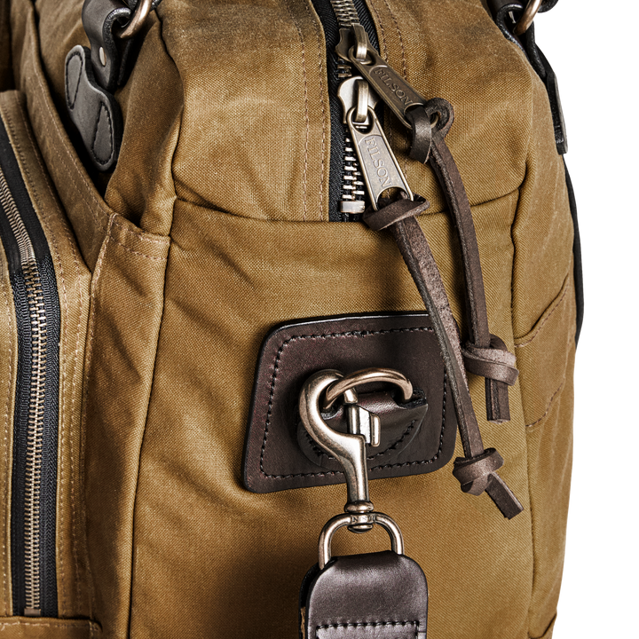 Filson - 48 Hour Tin Cloth Duffle Bag in Dark Tan