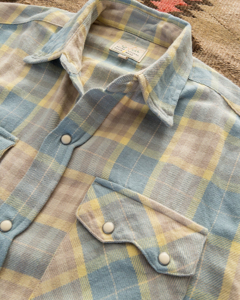 Wythe - Washed Flannel Pearlsnap Shirt - Sand Dunes Sunrise