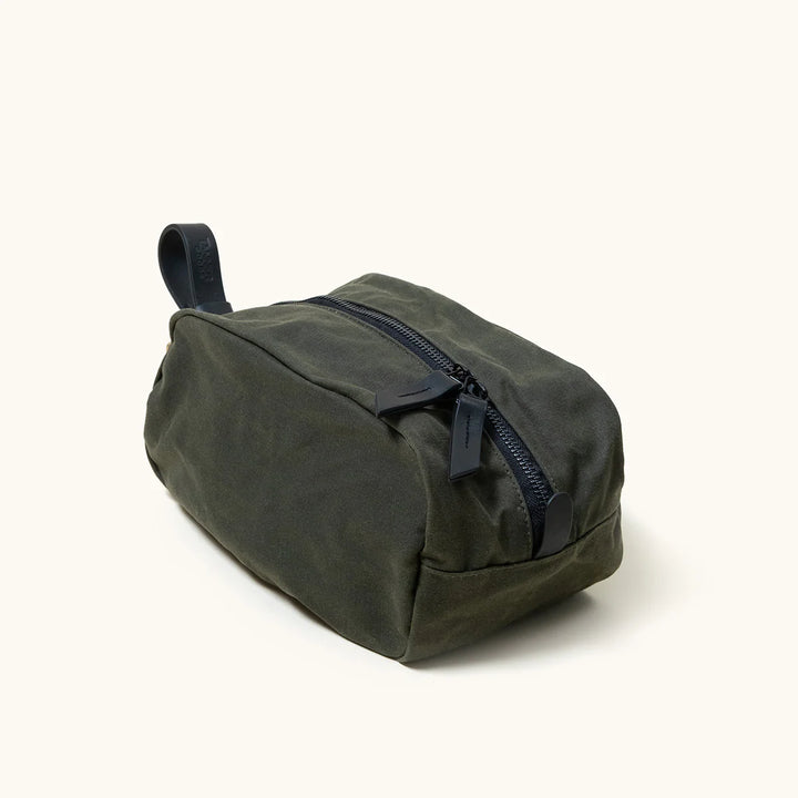 TANNER GOODS Drifter Dopp Kit - Juniper Green (Waxed Canvas)