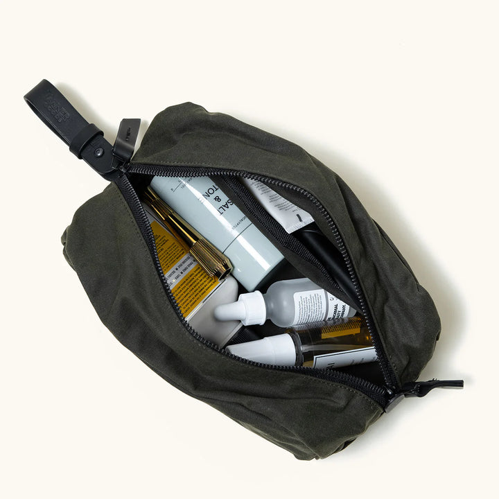 TANNER GOODS Drifter Dopp Kit - Juniper Green (Waxed Canvas)