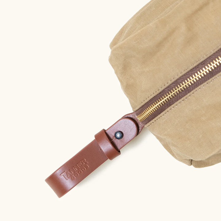 TANNER GOODS Drifter Dopp Kit - Utility Tan (Waxed Canvas)
