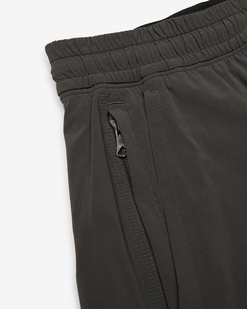 Reigning Champ 4-Way Stretch Nylon Combo Standard Training Short 5" - Carbon