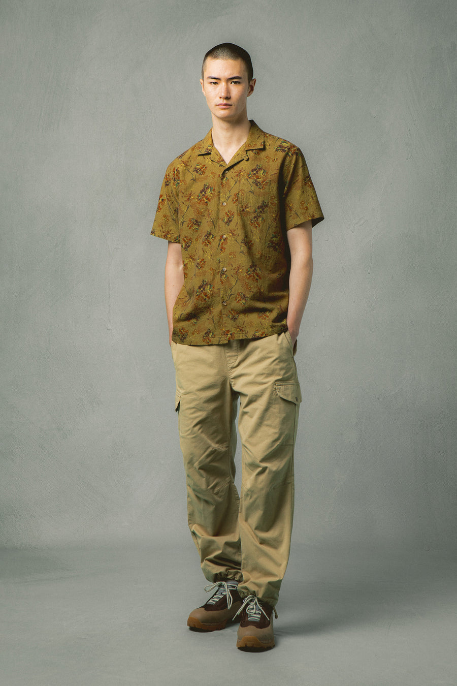 Kestin - Crammond Shirt in Olive Floral Textured Cotton