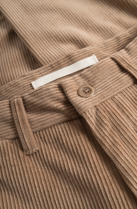 Norse Projects Aros Regular Wide Wale Corduroy Chino - Utility Khaki