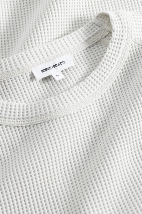 Norse Projects Kristian Relaxed Tech Waffle Sweater - Lucid White