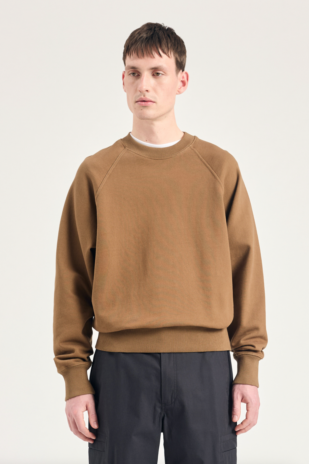 Norse Projects Tyr Relaxed Organic Loopback Raglan Crew - Oak Norse Projects Tyr Relaxed Organic Loopback Raglan Crew - Oak
