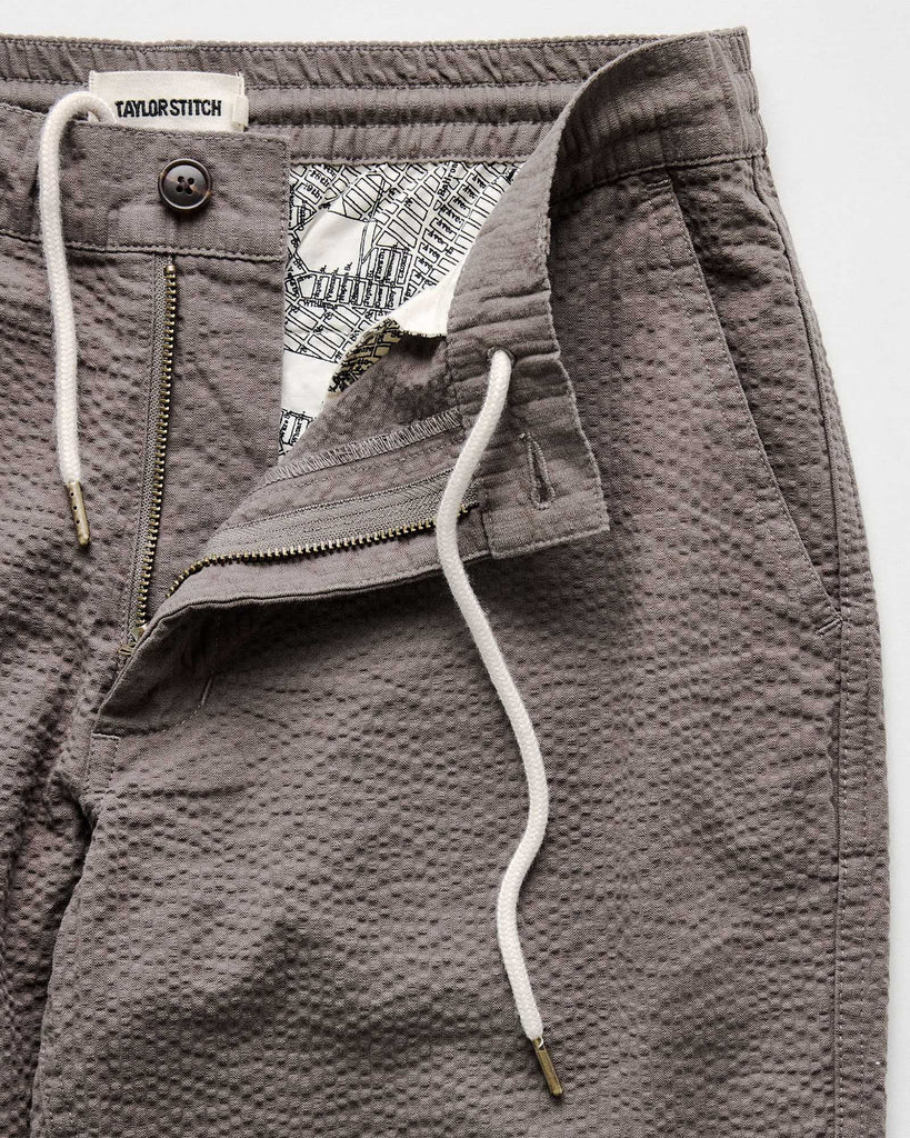 Taylor Stitch - The Easy Pant in Canteen Seersucker