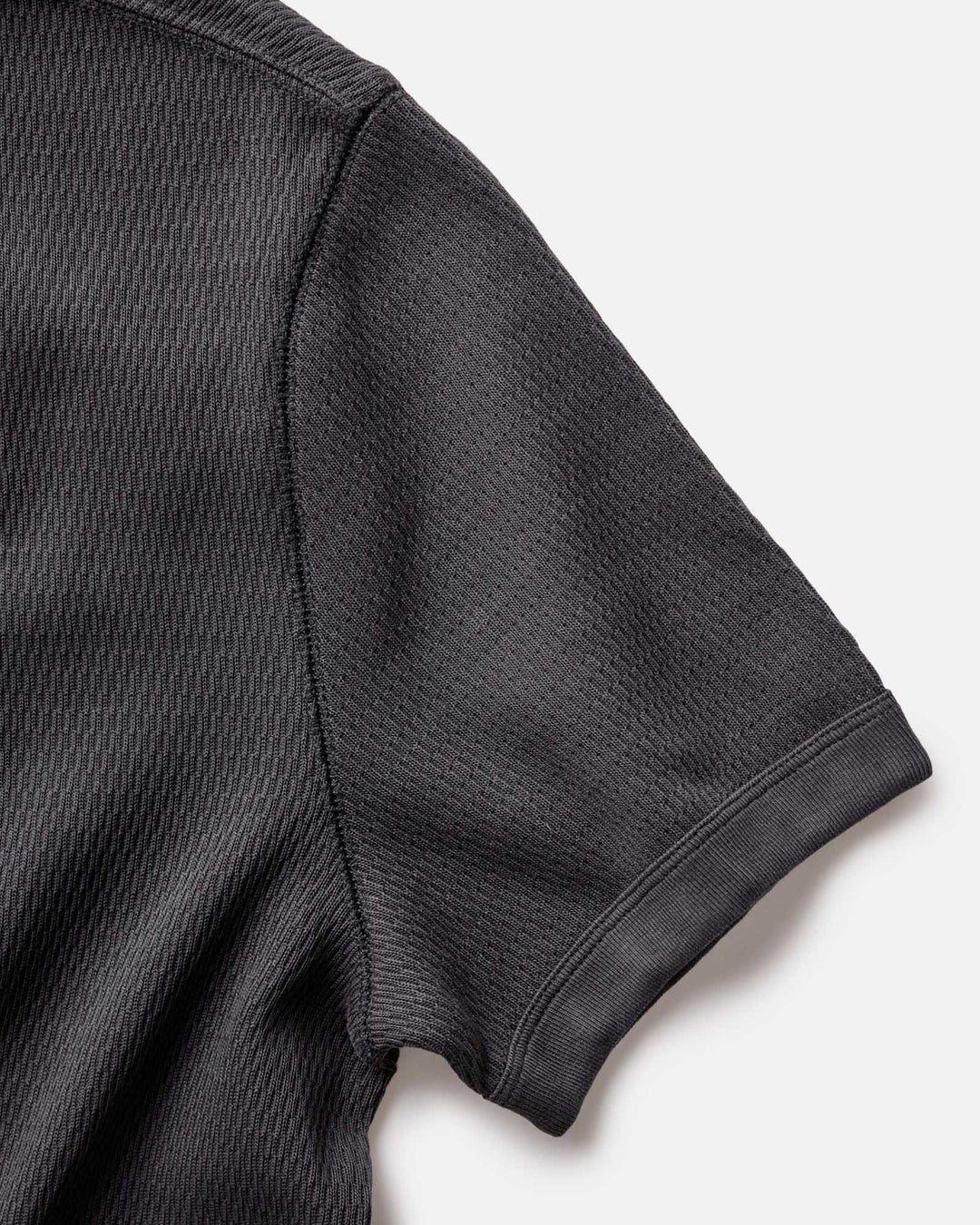 Taylor Stitch - The Organic Cotton Short Sleeve Crew in Faded Black Waffle